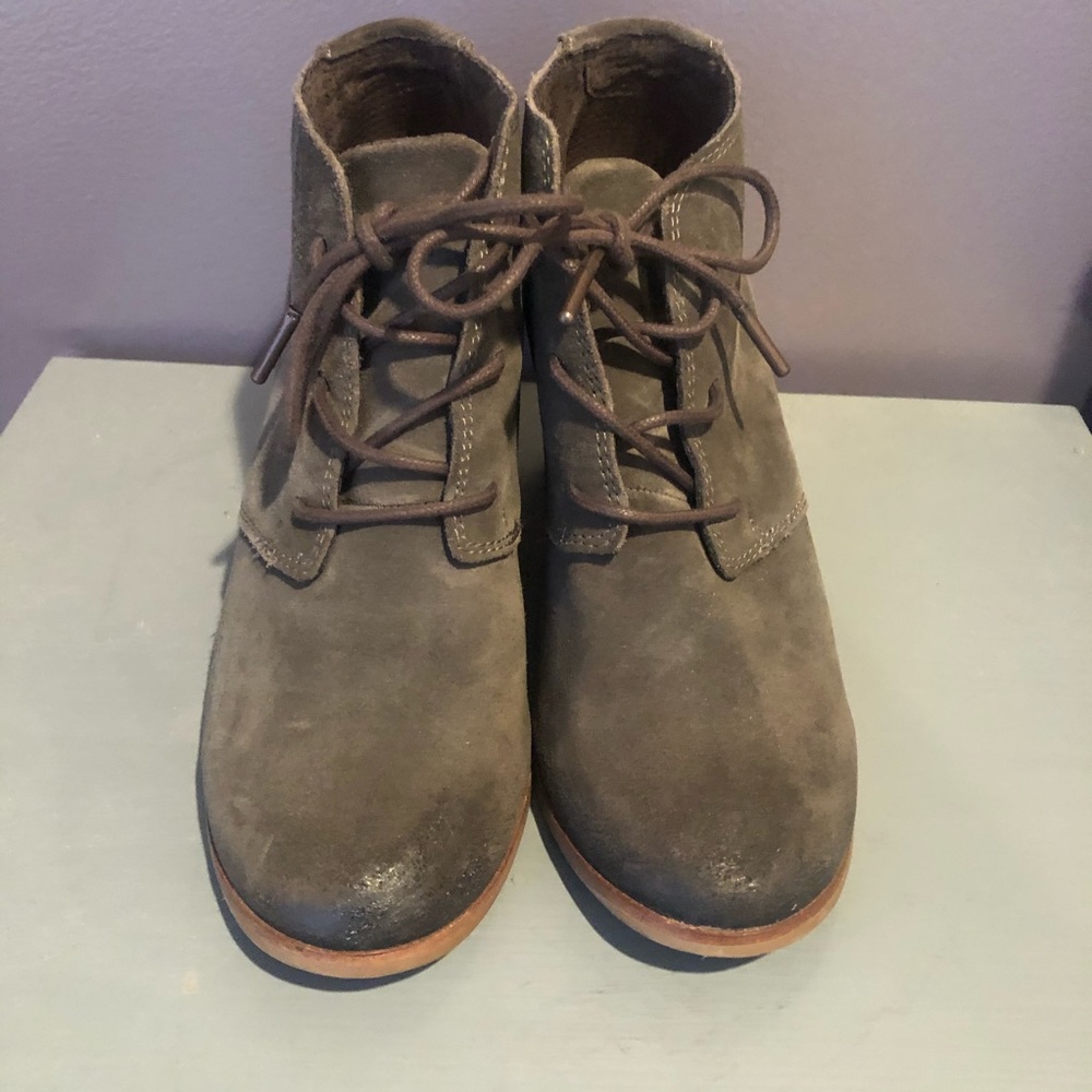 Toms Booties - Picture 2 of 4